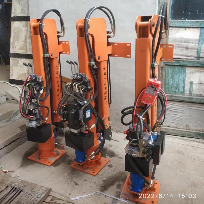 平陆县重汽蓝牌随车吊 3.2吨 国六动力强 液压驱动 农用自卸起重机